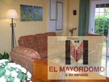 Se alquila adosado de vacaciones de 3 dormitorios y 2 baños en Res. Marina Golf de Costa Ballena con garaje y piscina y jardín comunitarios